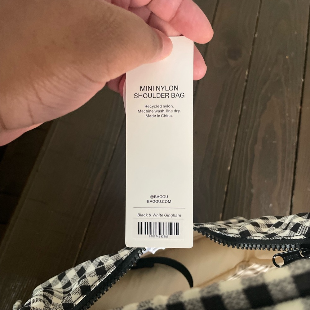 BAGGU Black & White Gingham Mini Nylon shoulder Bag - Picture 8 of 8